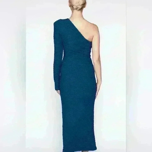 NWT BARDOT Crinkle One Shoulder Dress In Teal - Picture 3 of 8